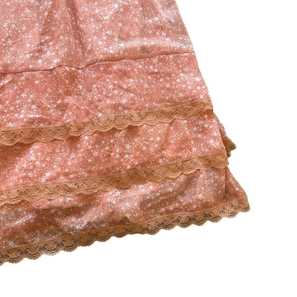 BTFL-Life Coral Maxi Dress Tiered Lace Trim Star Print Flowy Size Medium NWT - Picture 4 of 12